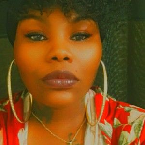 Meet your Posher, Brittney